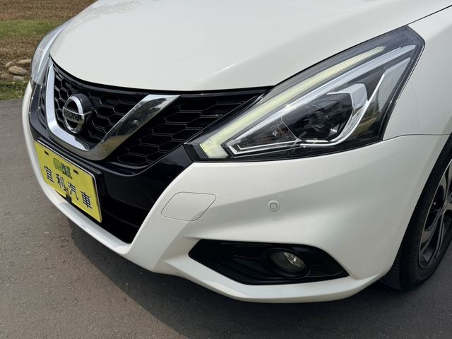 NISSAN日產 TIIDA  第19張相片
