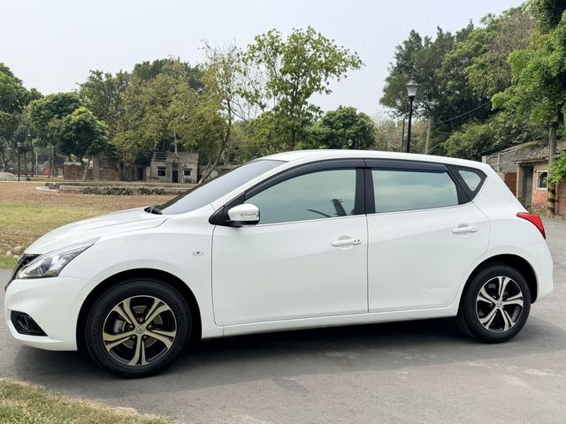 NISSAN日產 TIIDA  第20張相片