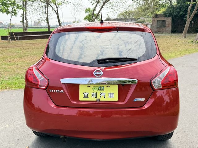 NISSAN日產 TIIDA  第4張相片