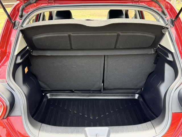 NISSAN日產 TIIDA  第14張相片