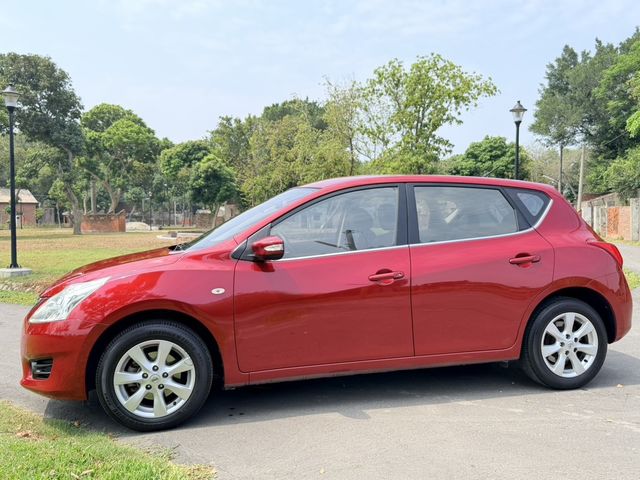 NISSAN日產 TIIDA  第19張相片