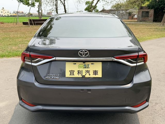 TOYOTA豐田 ALTIS  第4張相片