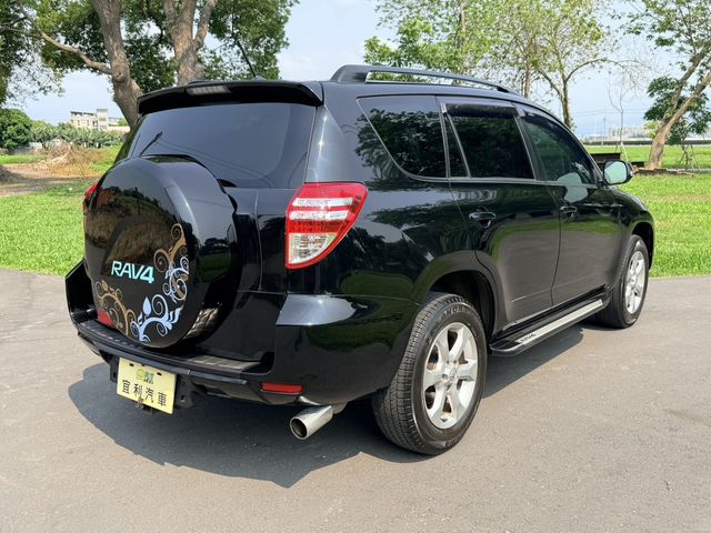 TOYOTA豐田 RAV4  第2張相片