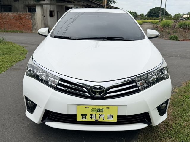 TOYOTA豐田 ALTIS  第3張相片