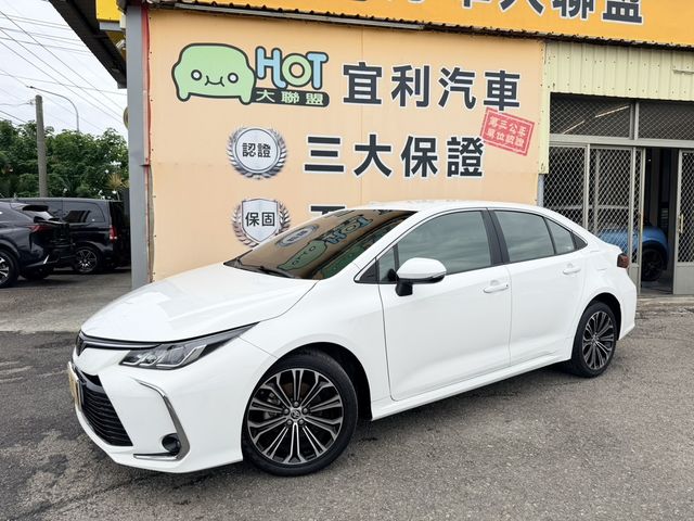 TOYOTA豐田 ALTIS  第1張相片