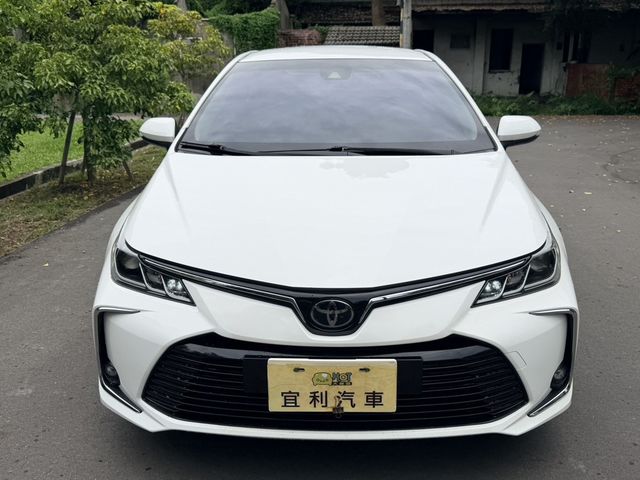 TOYOTA豐田 ALTIS  第3張相片