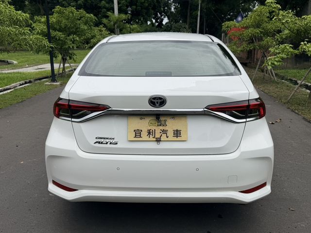 TOYOTA豐田 ALTIS  第4張相片