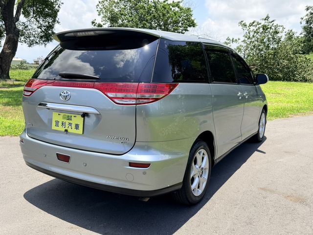 TOYOTA豐田 PREVIA  第2張相片