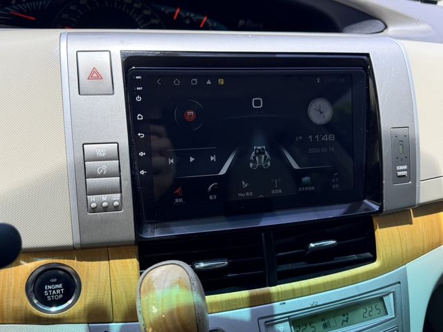 TOYOTA豐田 PREVIA  第7張相片