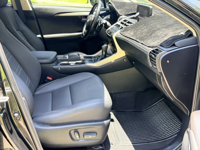 LEXUS凌志 NX200  第13張相片