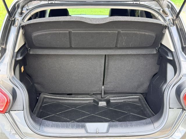 NISSAN日產 TIIDA  第13張相片
