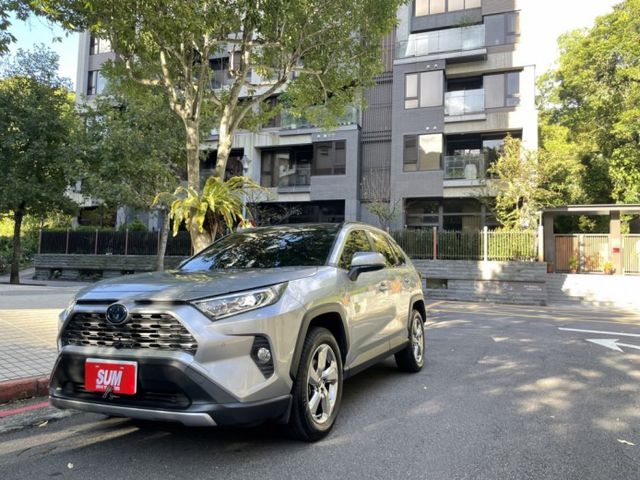 RAV4 HV 4WD 全景天窗 環景 全速域跟車 原廠精裝 新車保固中  第1張相片