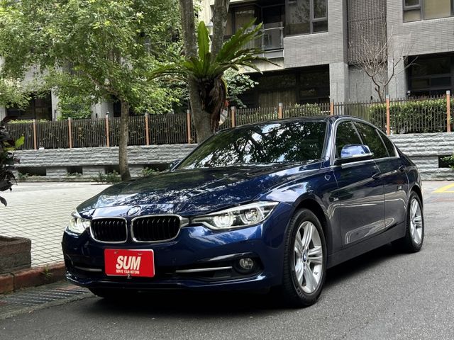 320 Sporline 運動座椅 M方向盤 三顆按鍵 摸門 盲點  第1張相片