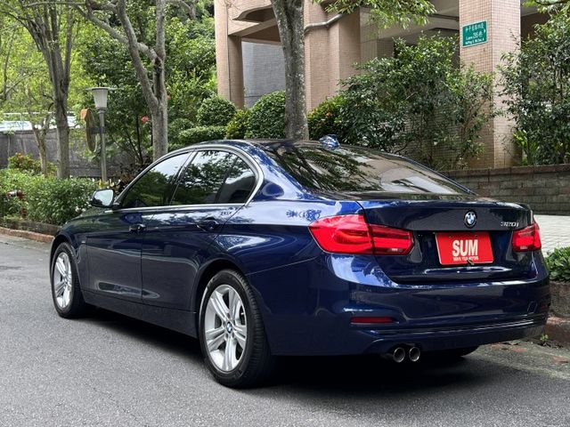 320 Sporline 運動座椅 M方向盤 三顆按鍵 摸門 盲點  第4張相片