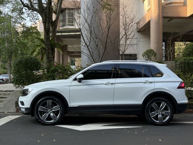 Tiguan 2.0HL 全景 環景 數位儀表 4WD搶先曝光  第3張相片