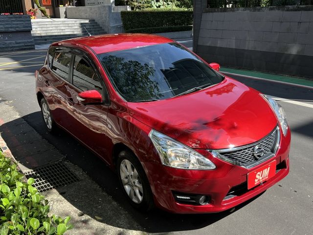 Nissan Tiida 5D 旗艦 定速 環景系統 抬頭顯示器 滿版行車紀錄器  第6張相片