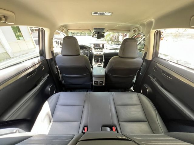 NX200 菁英版2.0 全速率跟車 盲點 通風座椅 電動方向盤  第12張相片