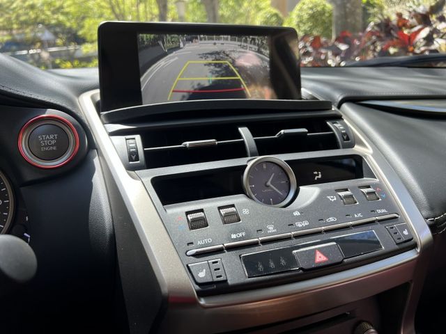 NX200 菁英版2.0 全速率跟車 盲點 通風座椅 電動方向盤  第15張相片