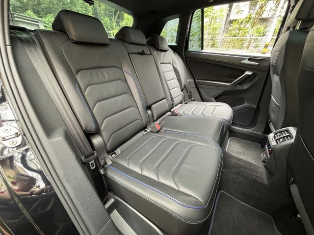 Tiguan R一手車跟車 數位儀錶板 原鈑原漆 新車216萬  第13張相片