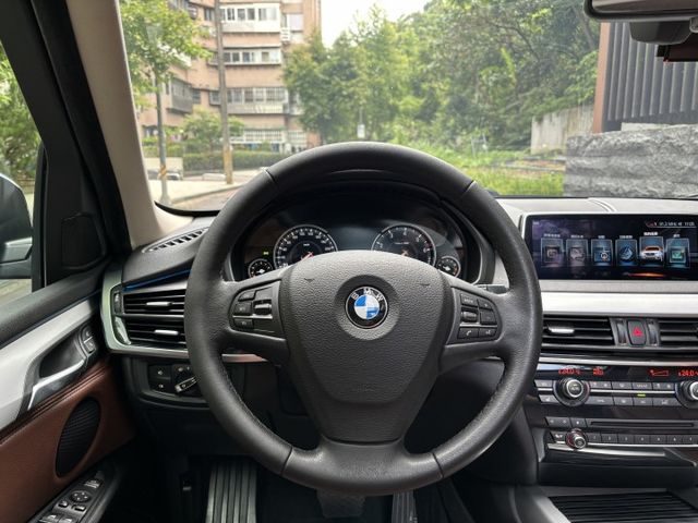 X5 XDRIVE35I 4傳 原漆 輪胎新 原鈑件 完整保養紀錄  第9張相片