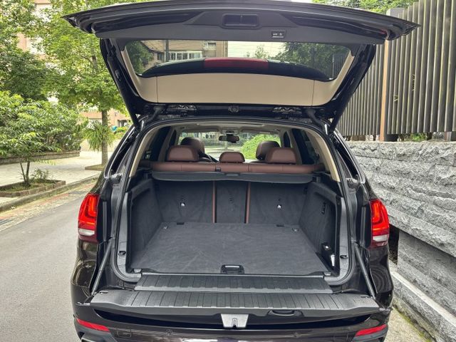 X5 XDRIVE35I 4傳 原漆 輪胎新 原鈑件 完整保養紀錄  第18張相片