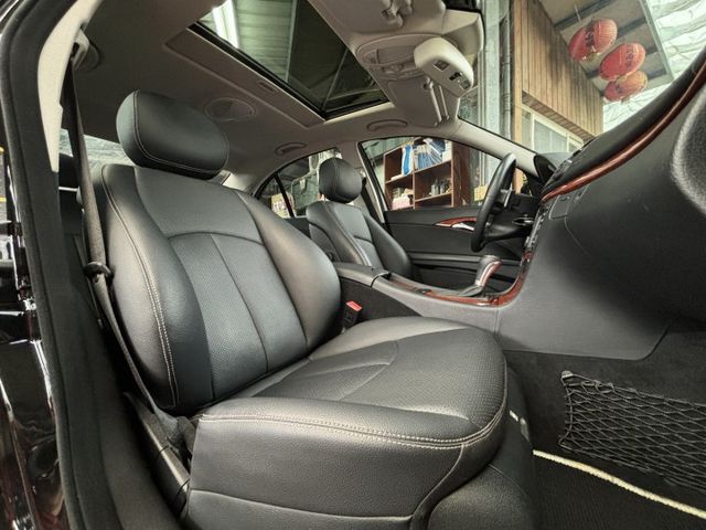 極品稀有E280 尖頭小改款 車況優車主用心照顧W211  第7張相片