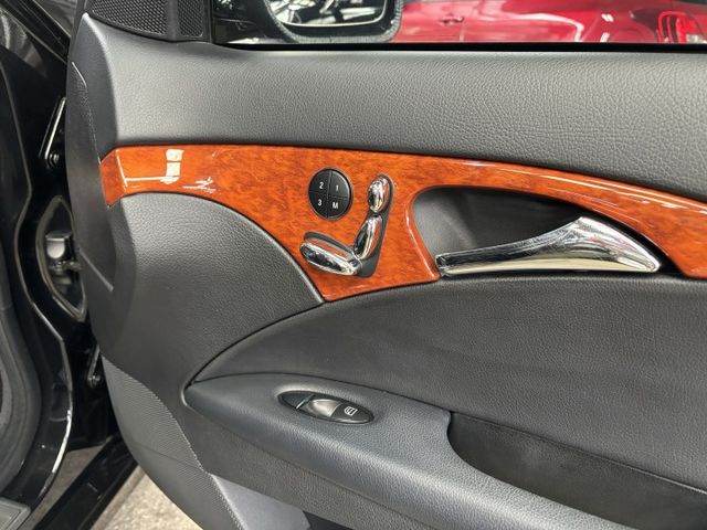 極品稀有E280 尖頭小改款 車況優車主用心照顧W211  第14張相片