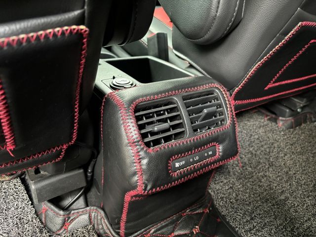 Mazda5 7人座 電動椅 恆溫 無限Carplay 三台螢幕  第18張相片