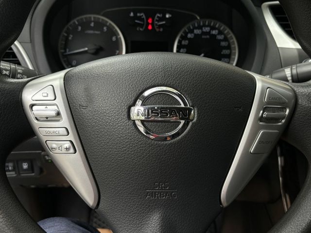 『實車實價』Sentra 1.8 ikey 定速 胎壓 自動大燈 恆溫 跑少  第15張相片