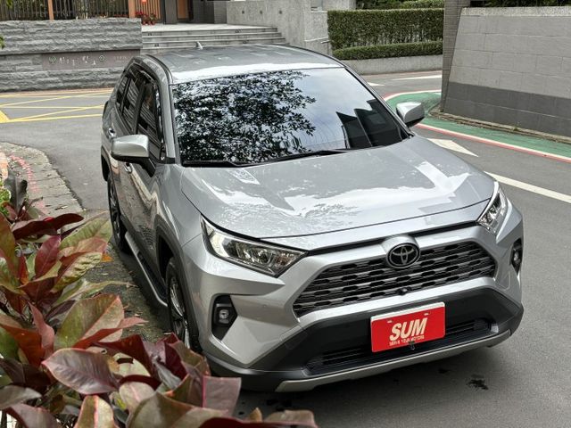 『實車實價』Rav4 2.0 電尾門 環景 全速率跟車 冷熱座椅 IKEY  第5張相片