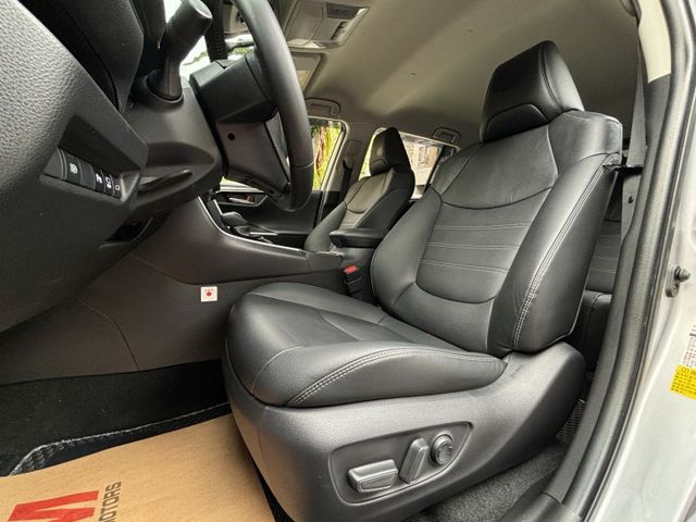『實車實價』Rav4 2.0 電尾門 環景 全速率跟車 冷熱座椅 IKEY  第7張相片
