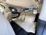 Alphard 2.5油電 低調黑 高雅米 車內舒適的氛圍活力  第10張縮圖