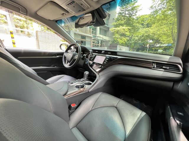 Camry 油電 新款 一手車 跑少 抬頭顯示器  第15張相片