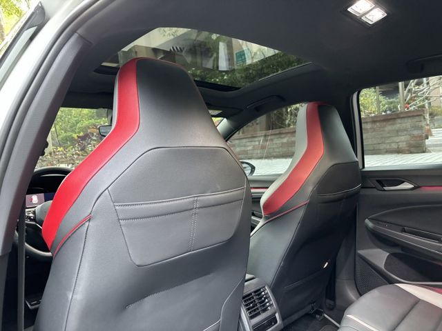 『實車實價』八代GTI ACC 電動記憶座椅 全原廠保養工單 全車原漆 精品改  第10張相片