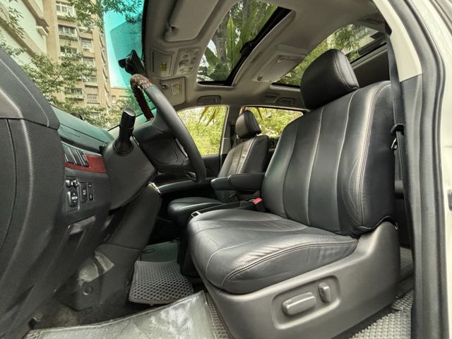 『實車實價』Previa 2.4 雙電滑 電動尾門 電動椅 定速 IKEY  第8張相片