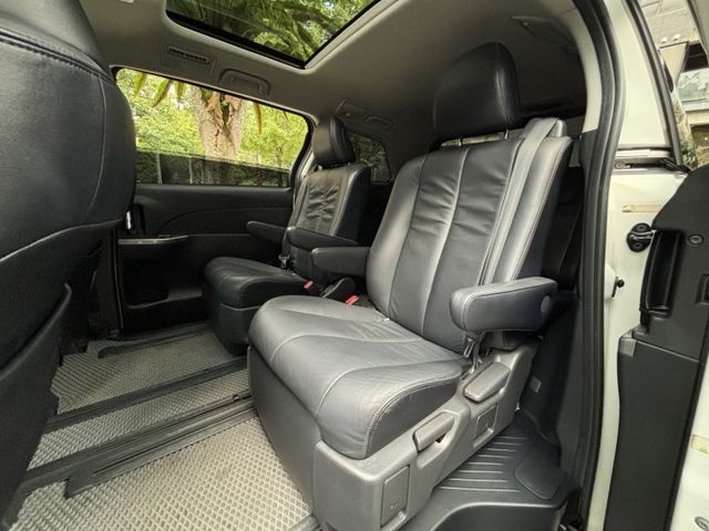 『實車實價』Previa 2.4 雙電滑 電動尾門 電動椅 定速 IKEY  第11張相片