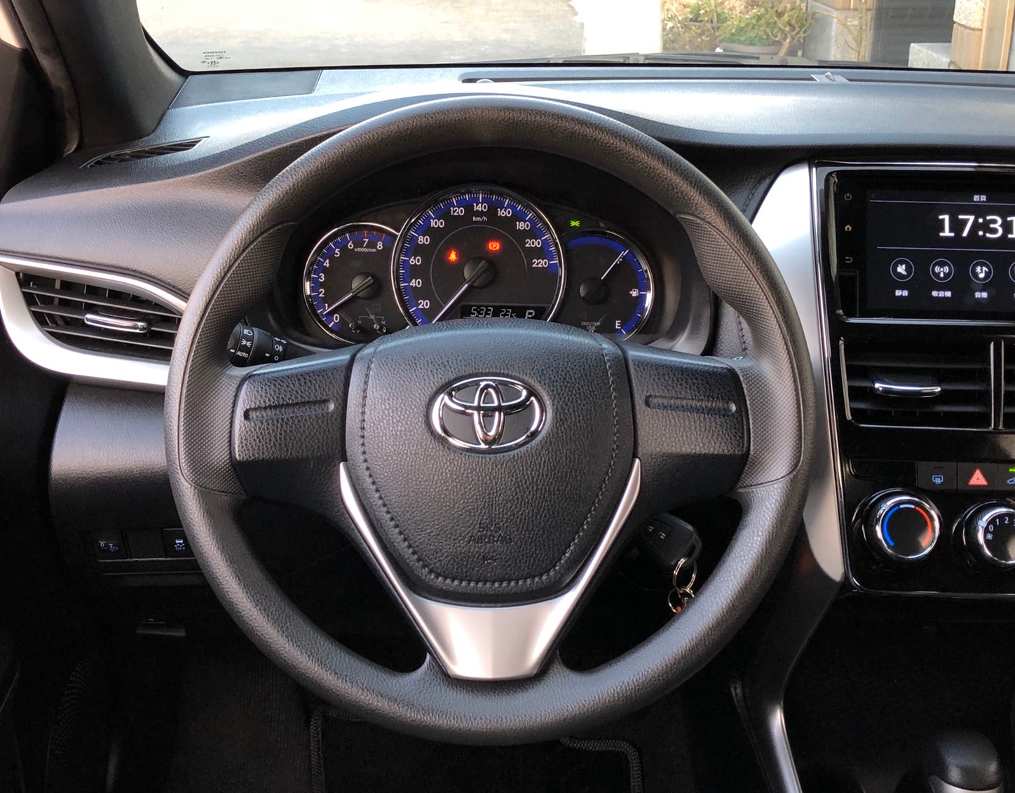 平價刊登保證！2019 Yaris 1.5／里程純跑2萬／認證車／有保固／實車實價保證  第6張相片