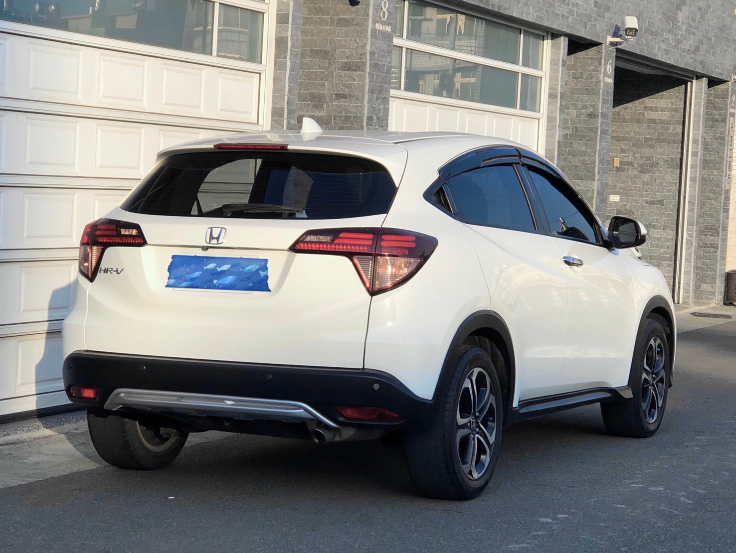 平價刊登保證！2017 HRV 1.8／IKEY／S版／一手車／里程純跑4萬／認證車／有保固  第2張相片