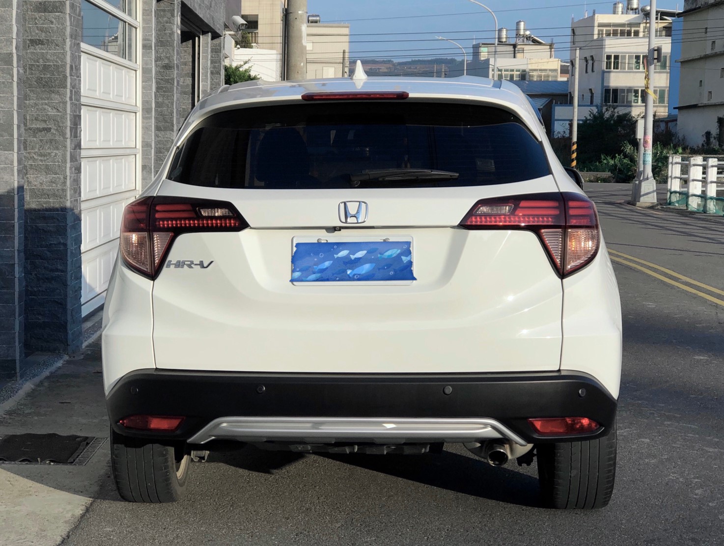 平價刊登保證！2017 HRV 1.8／IKEY／S版／一手車／里程純跑4萬／認證車／有保固  第15張相片