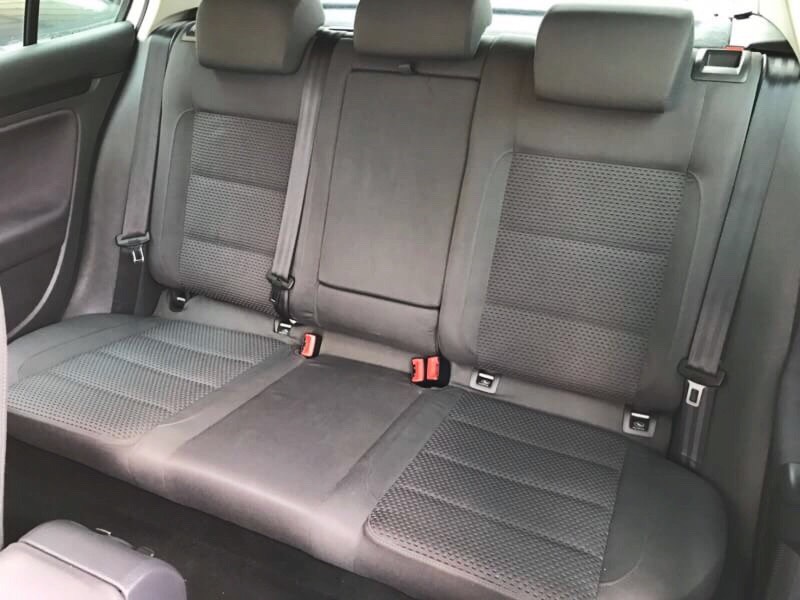 2008 Golf Tsi 1.4／認證車／里程少跑14萬／渦輪雙增壓／10顆安全氣囊  第13張相片