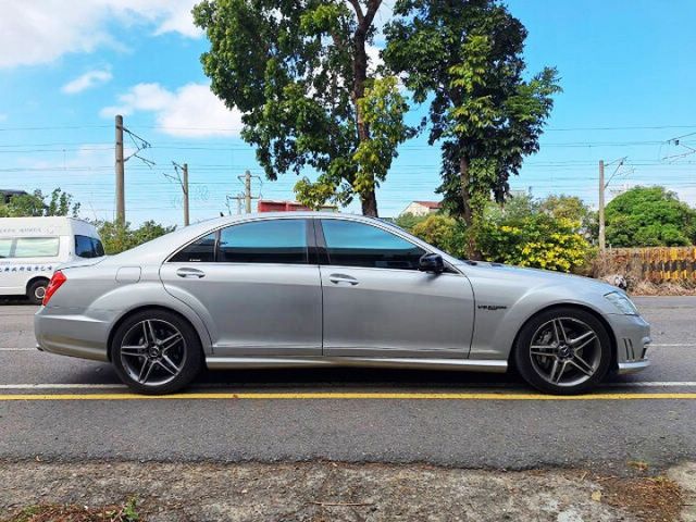 S550 07年式 改12年式車型 S63AMG全車精品套件 車況一流  第4張相片