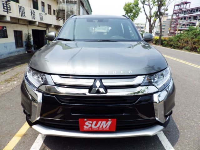 全新展示車 S-AWC旗艦型 4WD  LED頭燈 數位儀表板 ACC 車道偏移 主動煞車 盲點 電動椅 電尾門  第2張相片