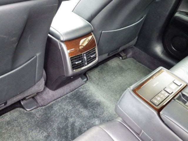 ES350 旗艦型 I KEY 摸門 全景天窗 LDWS/車道偏離警示系統  盲點 可認證  可全額貸款  第14張相片
