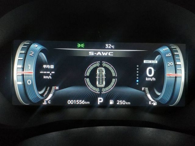 S-AWC旗艦型 4WD LED頭燈 原廠電子後視鏡 數位儀表板 ACC 車道偏移 主動煞車 盲點 電動椅 電尾門  第19張相片