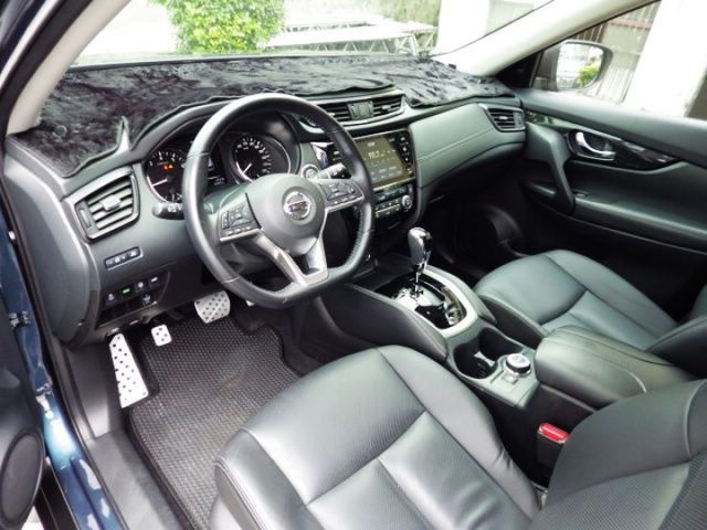 僅跑一萬 全景天窗 I KEY 車道偏移 ACC跟車 360度環景 電尾門 可認證 可全額貸款  第13張相片