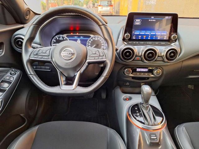 2022年領牌 1.0 渦輪 僅跑一萬  保證如新車 全年度稅金8640 可認證  第8張相片