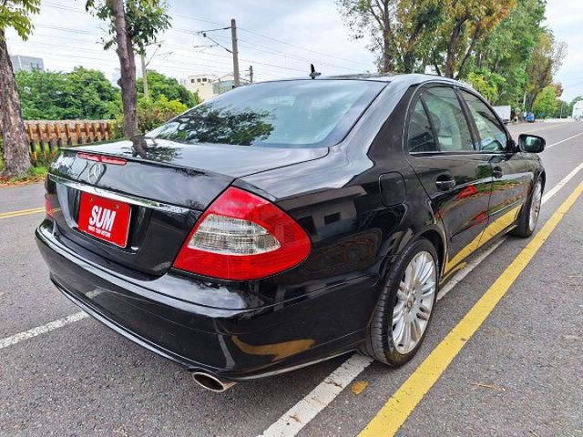 非常經典 在地大廟主委一手車庫車 僅跑11萬 整台車內外綿~綿~綿~  第4張相片