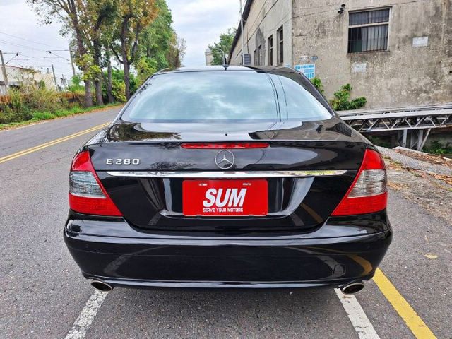 非常經典 在地大廟主委一手車庫車 僅跑11萬 整台車內外綿~綿~綿~  第5張相片