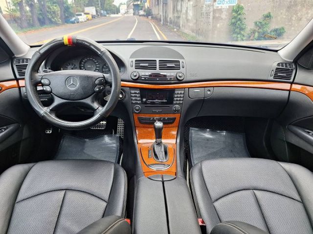 非常經典 在地大廟主委一手車庫車 僅跑11萬 整台車內外綿~綿~綿~  第7張相片