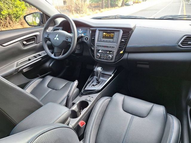 I KEY 數位儀表板 盲點偵測 倒車顯影 恆溫 定速 電折 可保固 可全貸  第15張相片